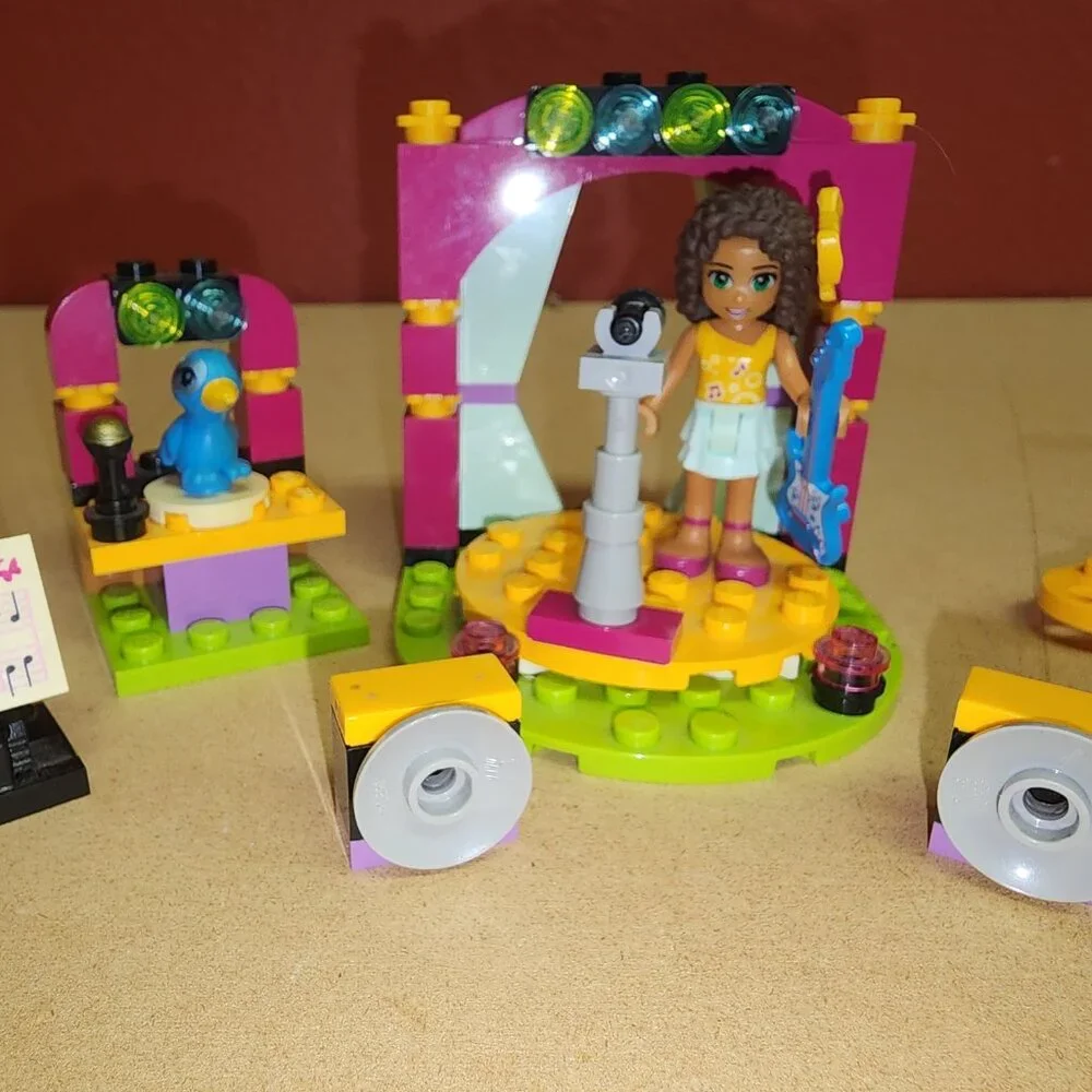 Lego friends andrea